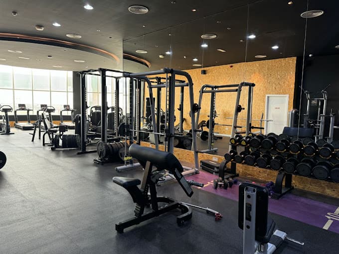 Workout Gym Alfoah Mall - EliteSport Destination